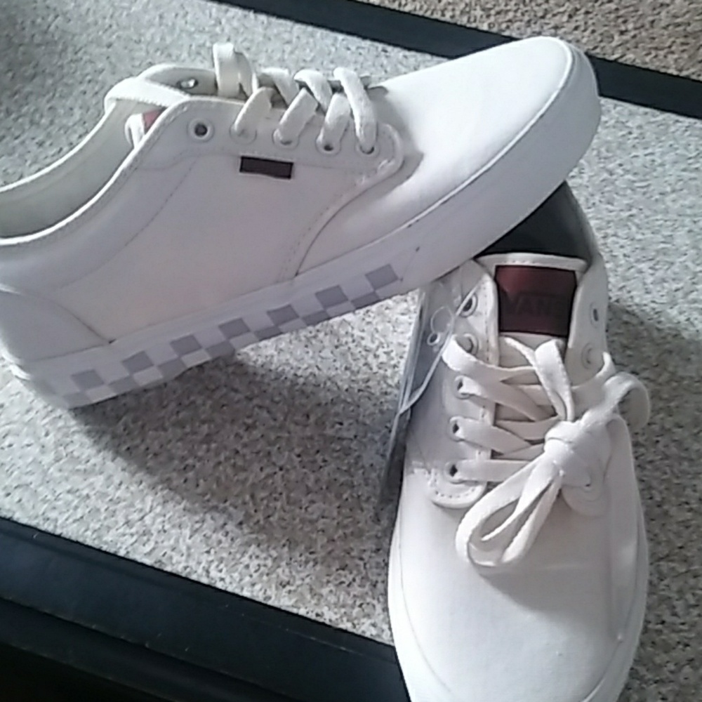 Mens Vans - Picture 2 of 5